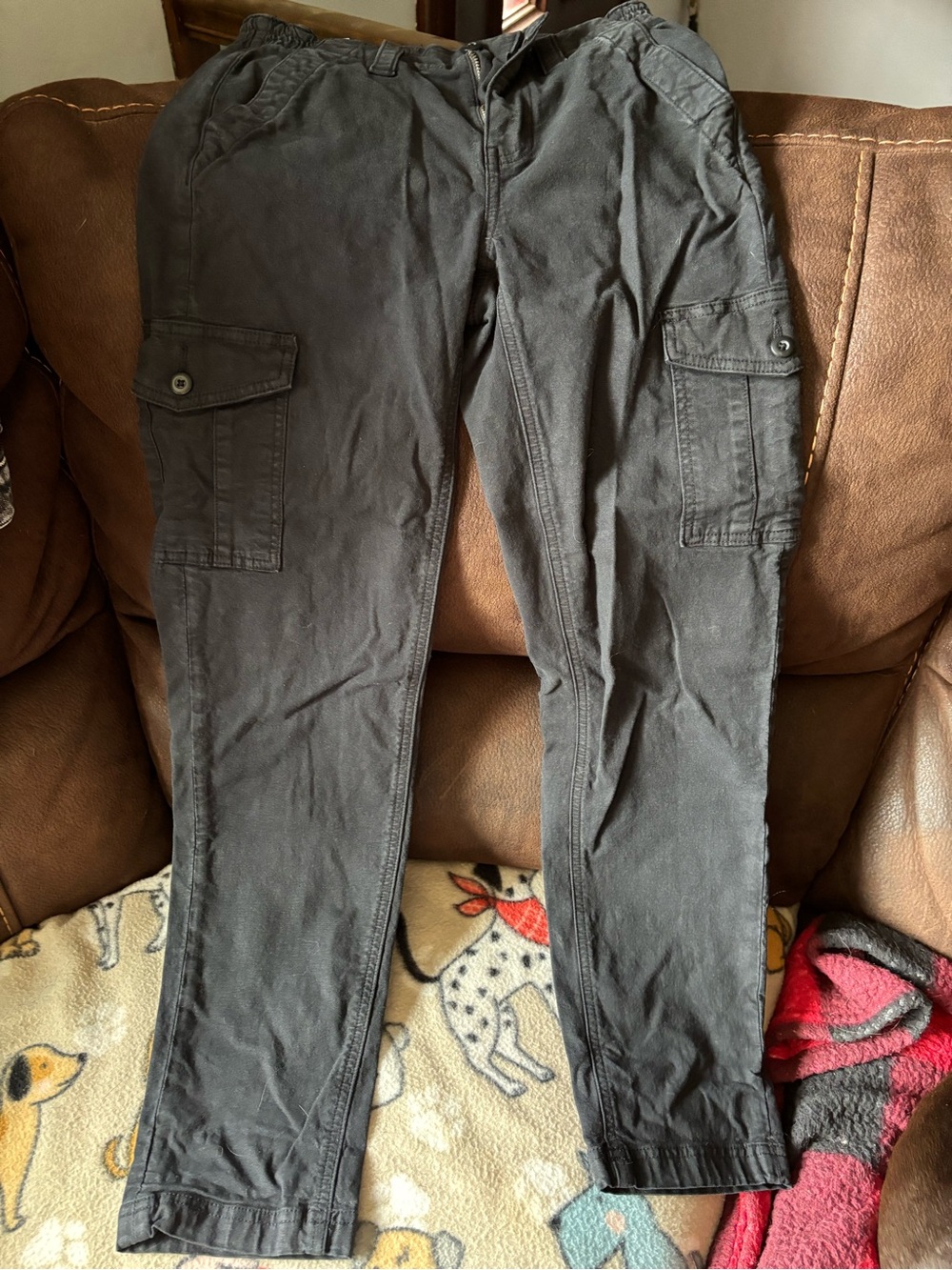 American Eagle Black Cargo Pants - Casual Utility Style